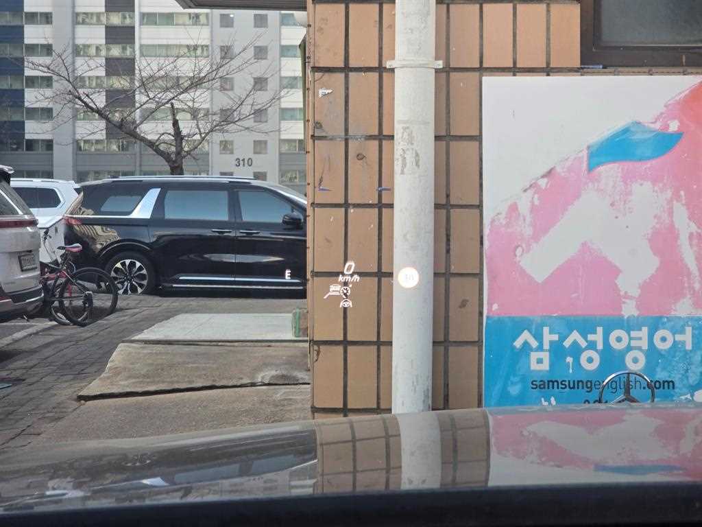 Mercedes Benz E class - Vista 5