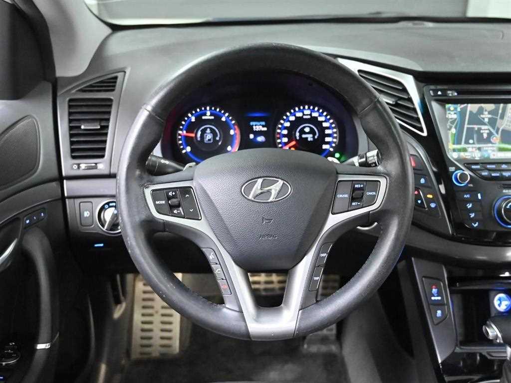 HYUNDAI i40 2012 Plateado - Importación desde Corea - HF Imports Iquique - Foto 13