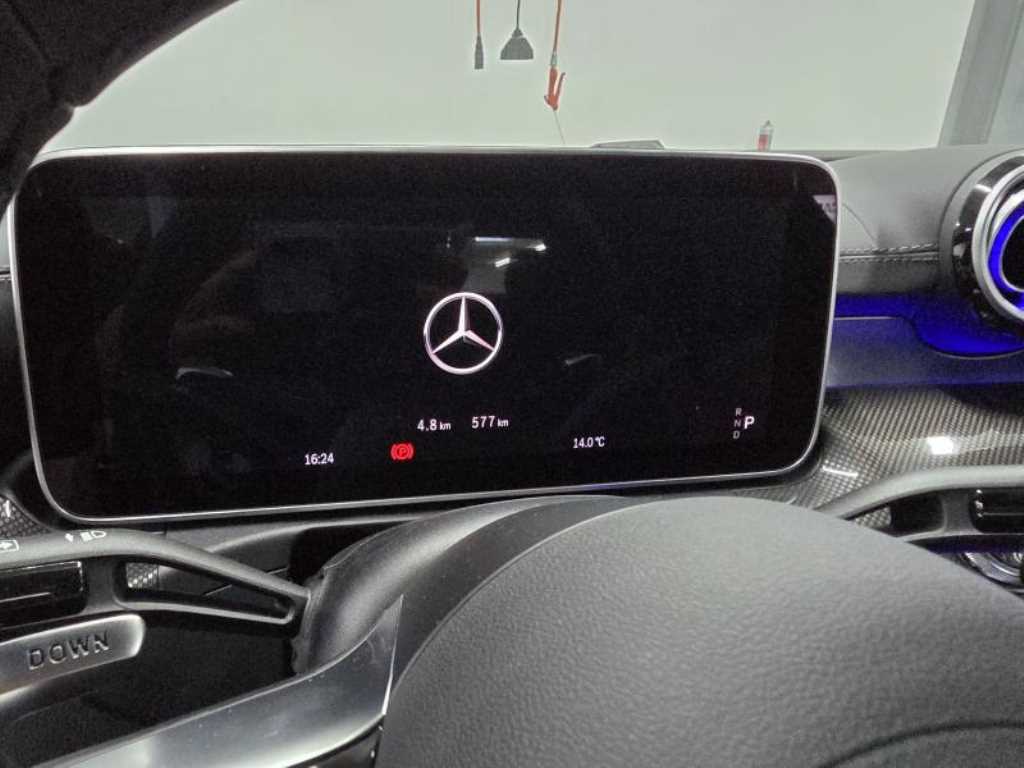 Mercedes Benz CLE Class - Vista 4