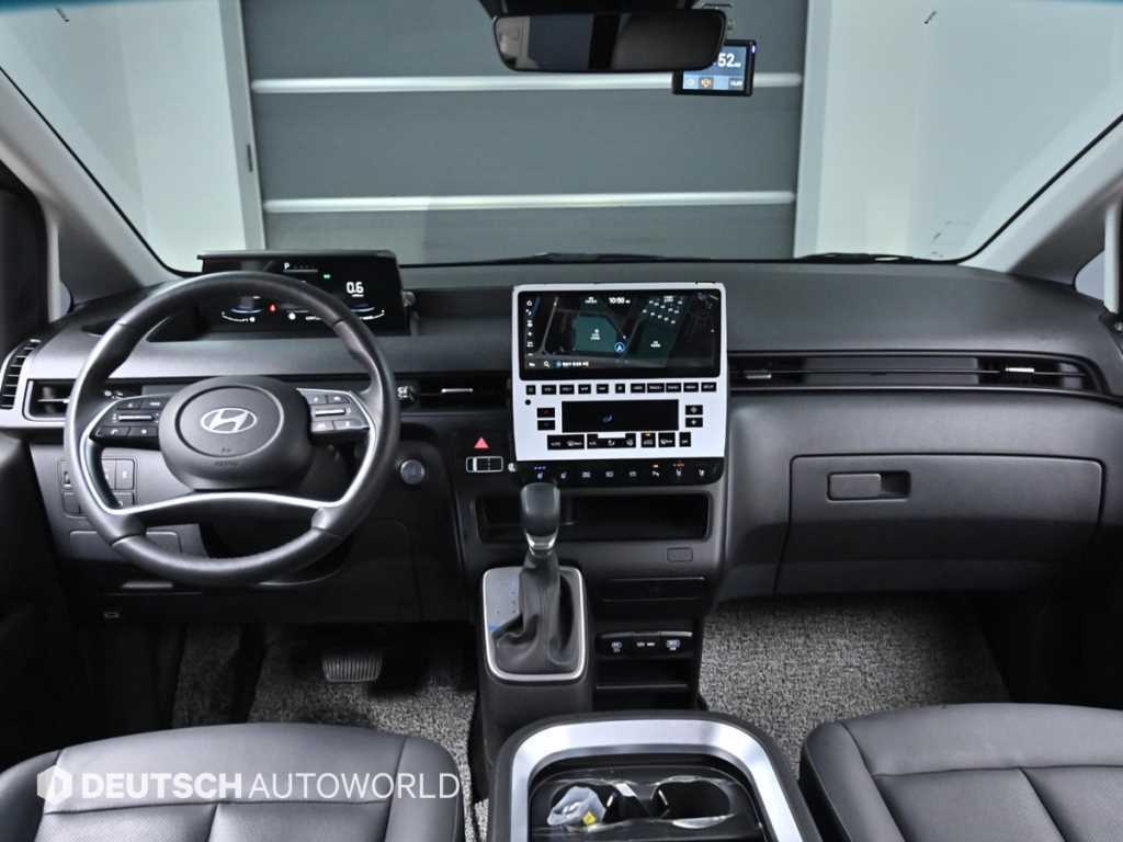 HYUNDAI Staria - Vista 7