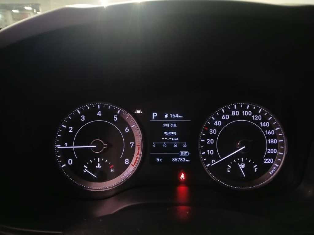 HYUNDAI Venue - Vista 9