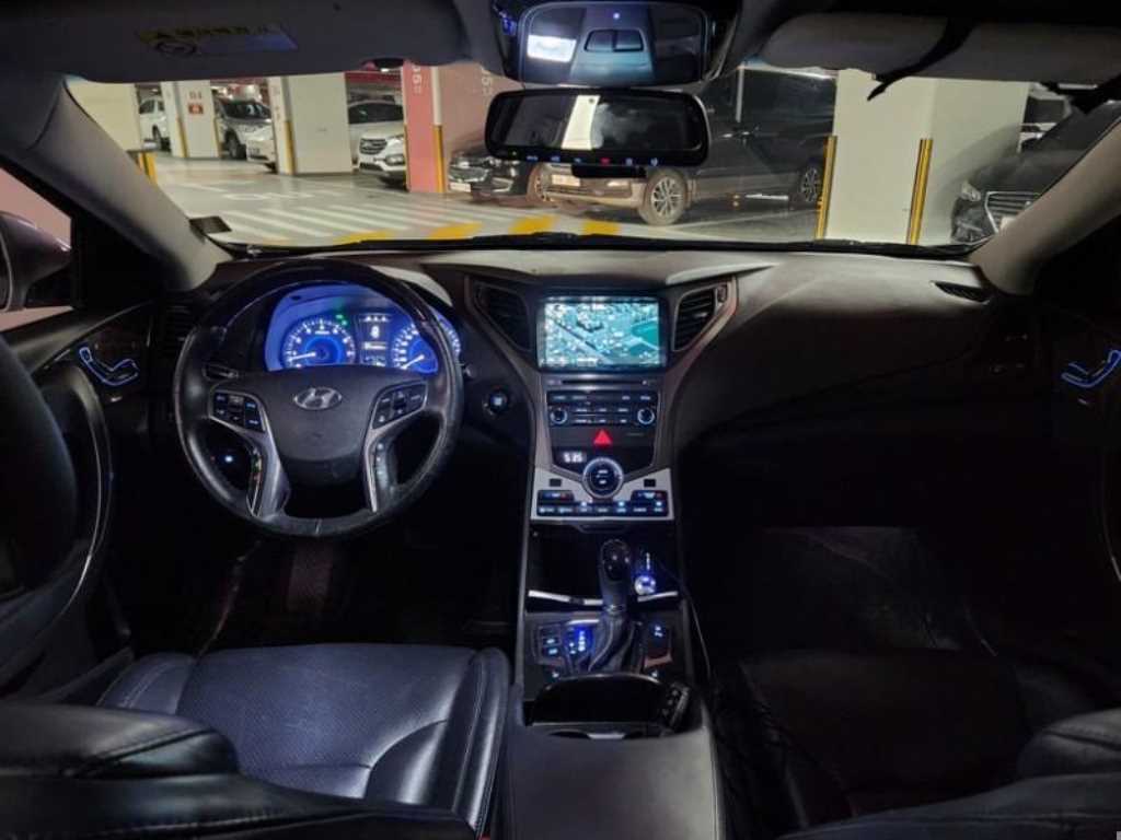 HYUNDAI Grandeur - Vista 7