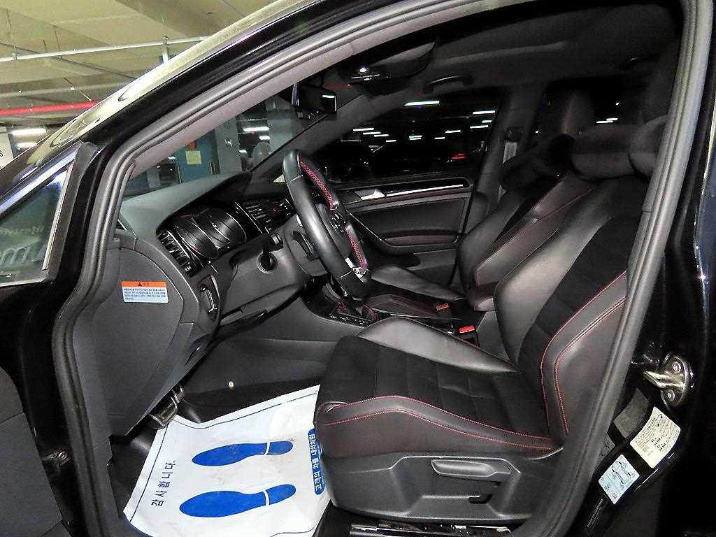 Volkswagen Golf - Vista 6