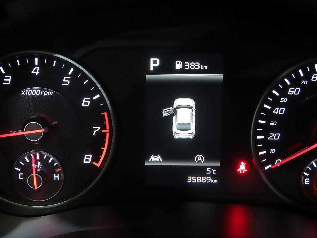 KIA Stinger - Vista 9