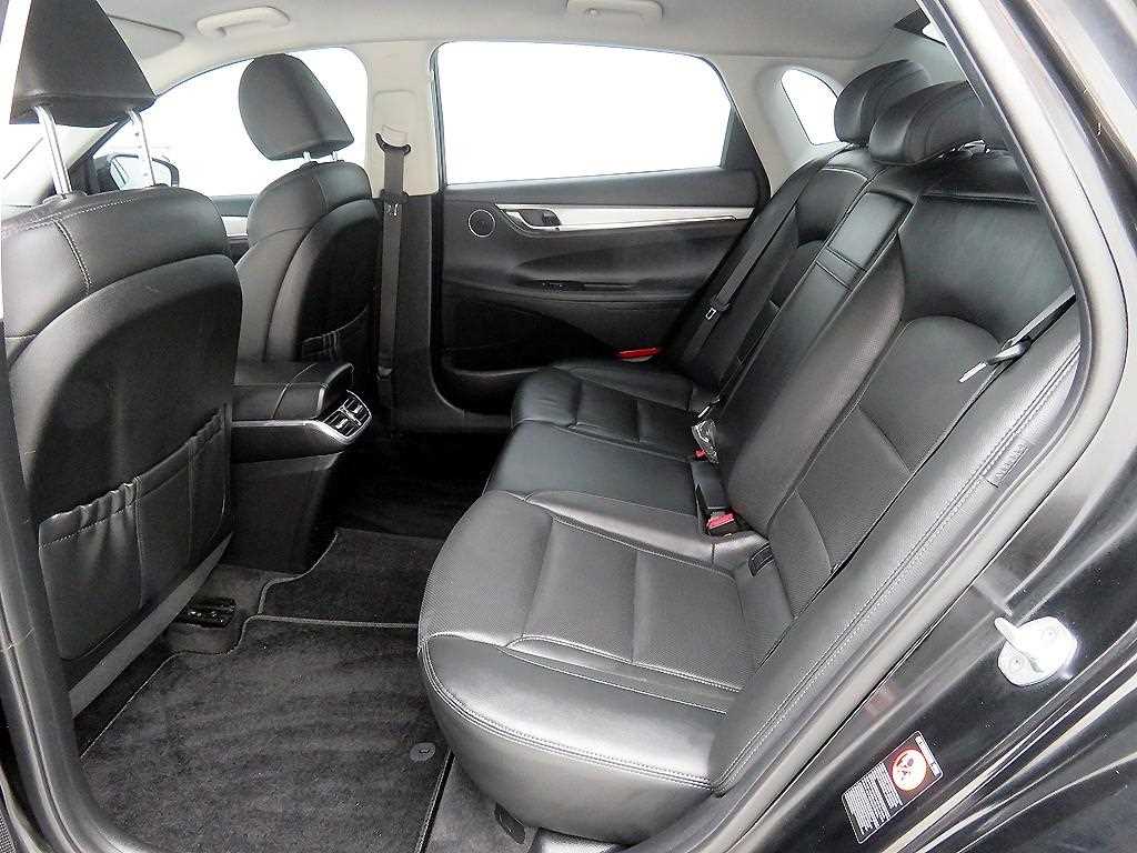 HYUNDAI Grandeur - Vista 7