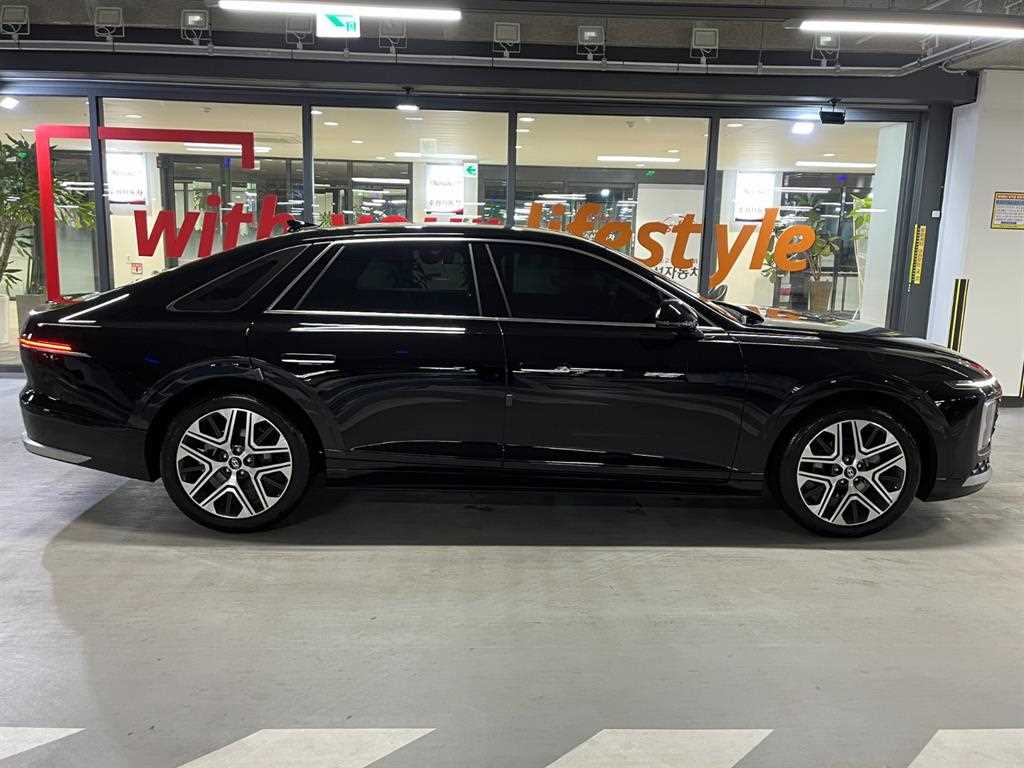 HYUNDAI Grandeur - Vista 4