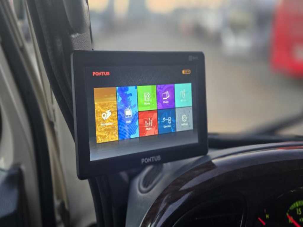 medium and large bus Hyundai bus - Vista 12