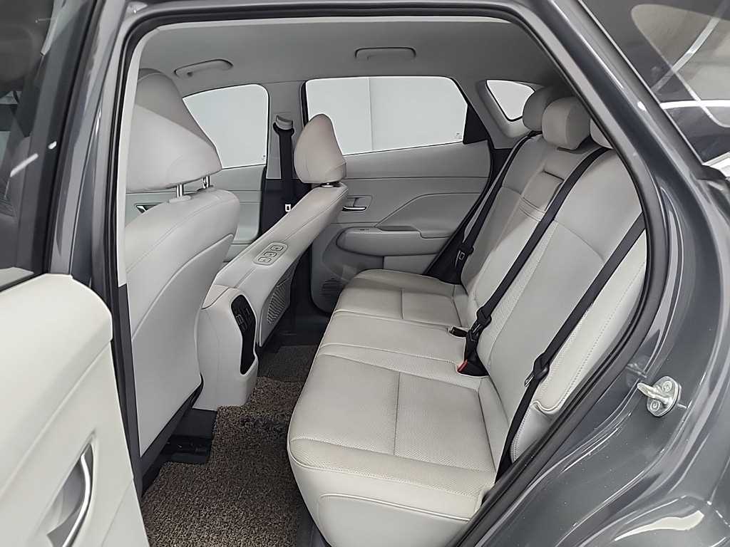 HYUNDAI Kona - Vista 12