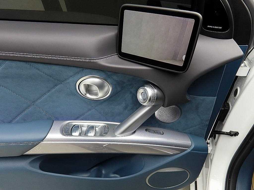 Genesis GV60 - Vista 11