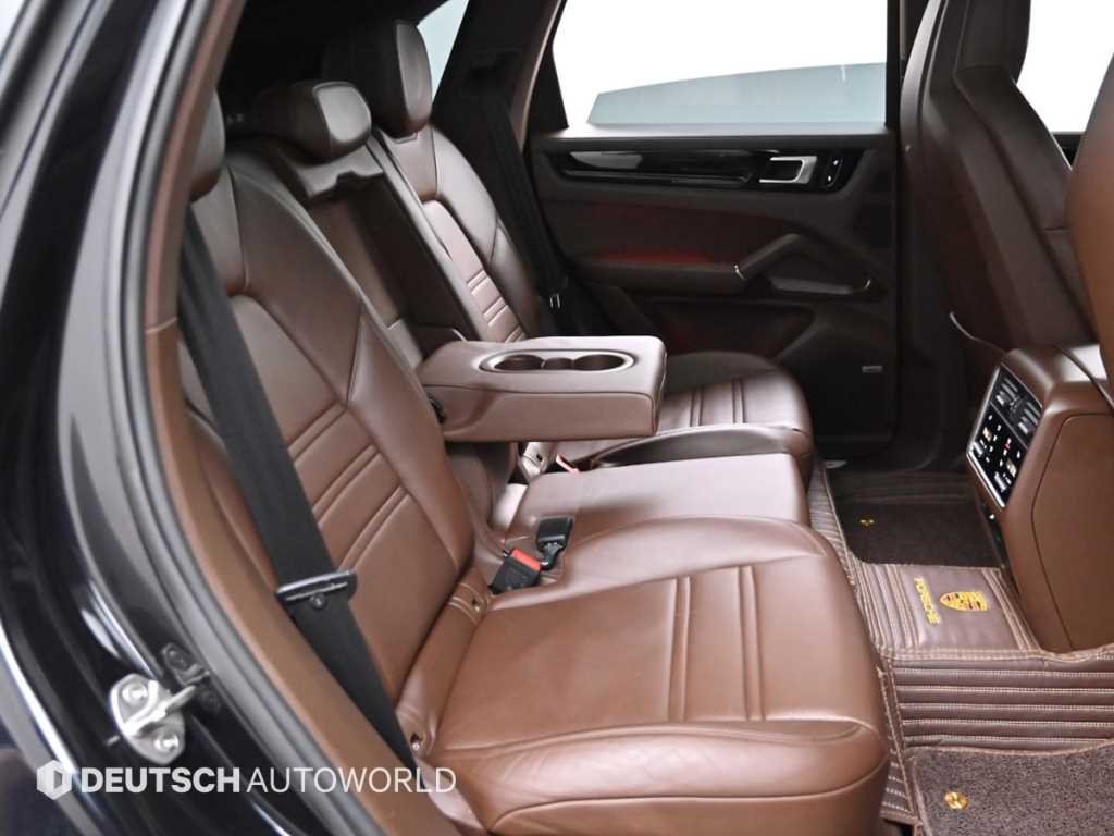 Porsche Cayenne - Vista 12