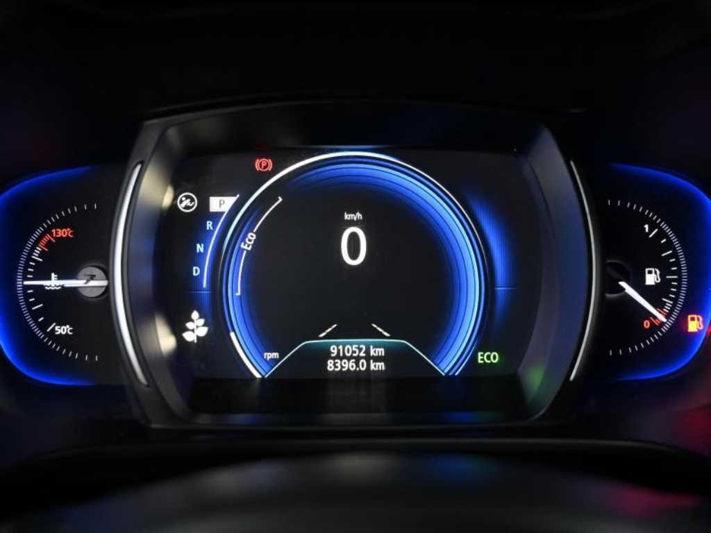 SAMSUNG QM6 - Vista 8