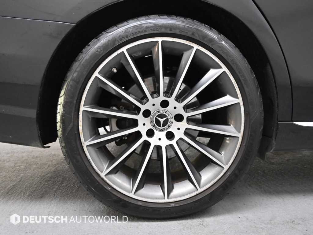 Mercedes Benz E class - Vista 6