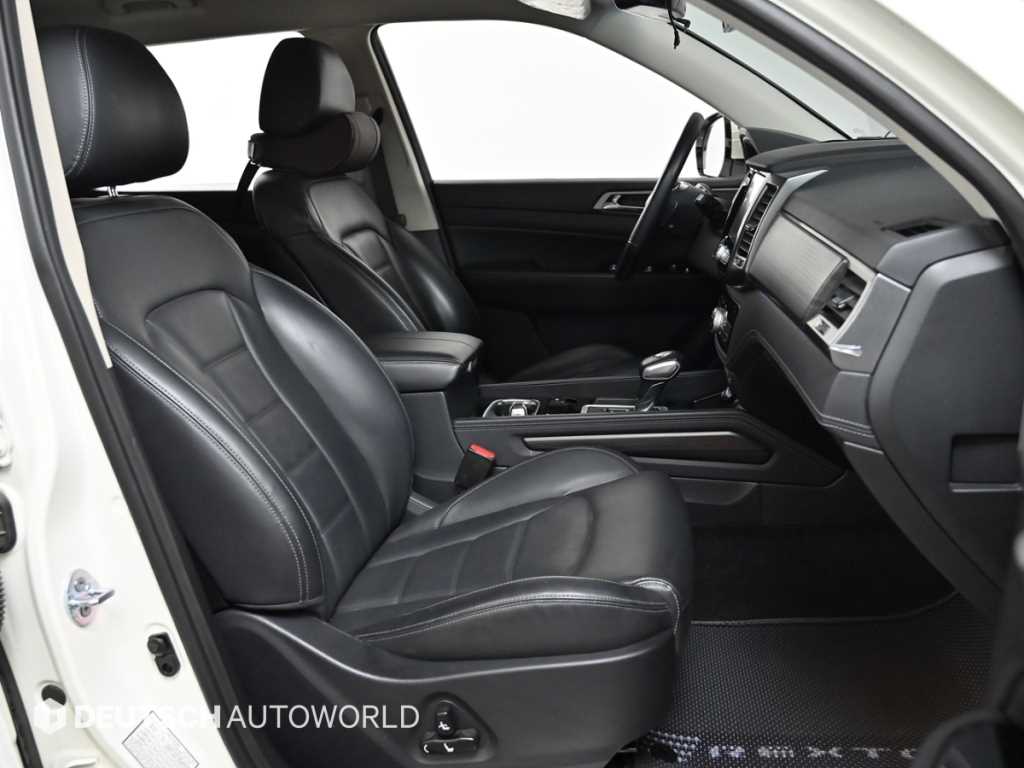 Ssangyong Rexton - Vista 10