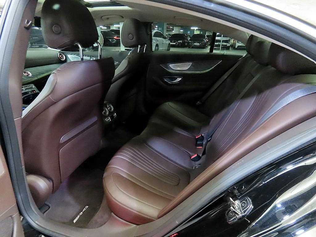 Mercedes Benz CLS Class - Vista 7