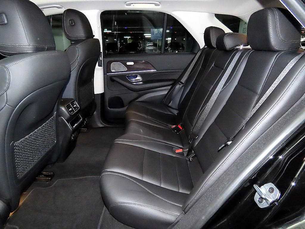 Mercedes Benz GLE Class - Vista 7