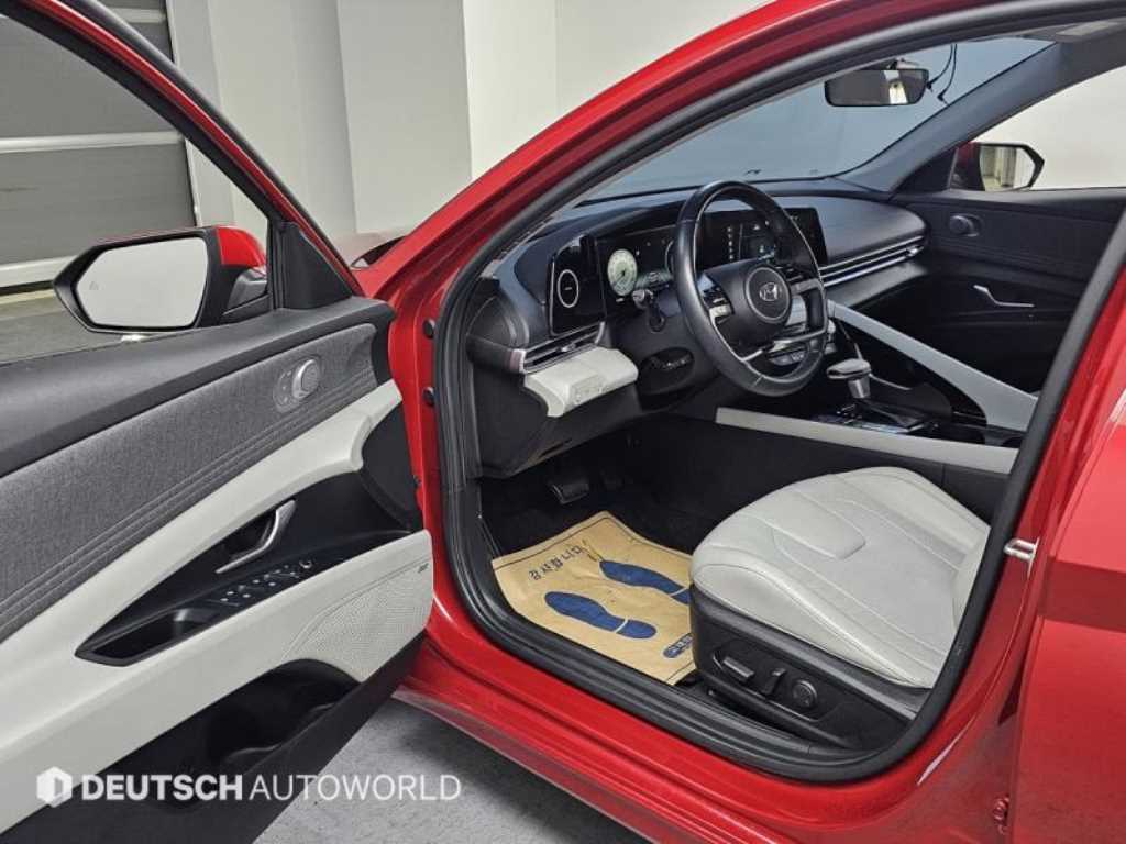 HYUNDAI Avante - Vista 11