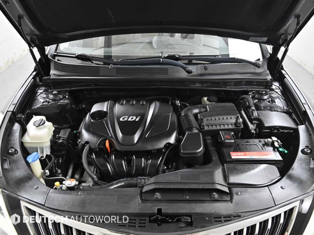 HYUNDAI Grandeur - Vista 6