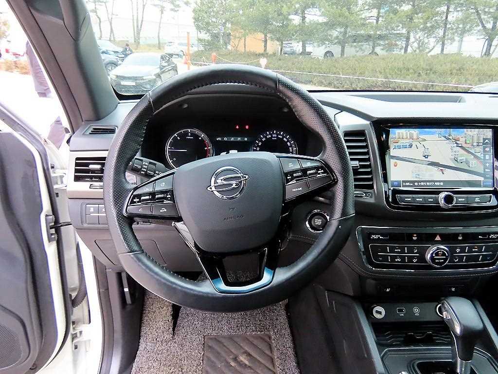 Ssangyong Rexton - Vista 8