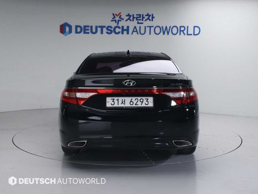 HYUNDAI Grandeur - Vista 4