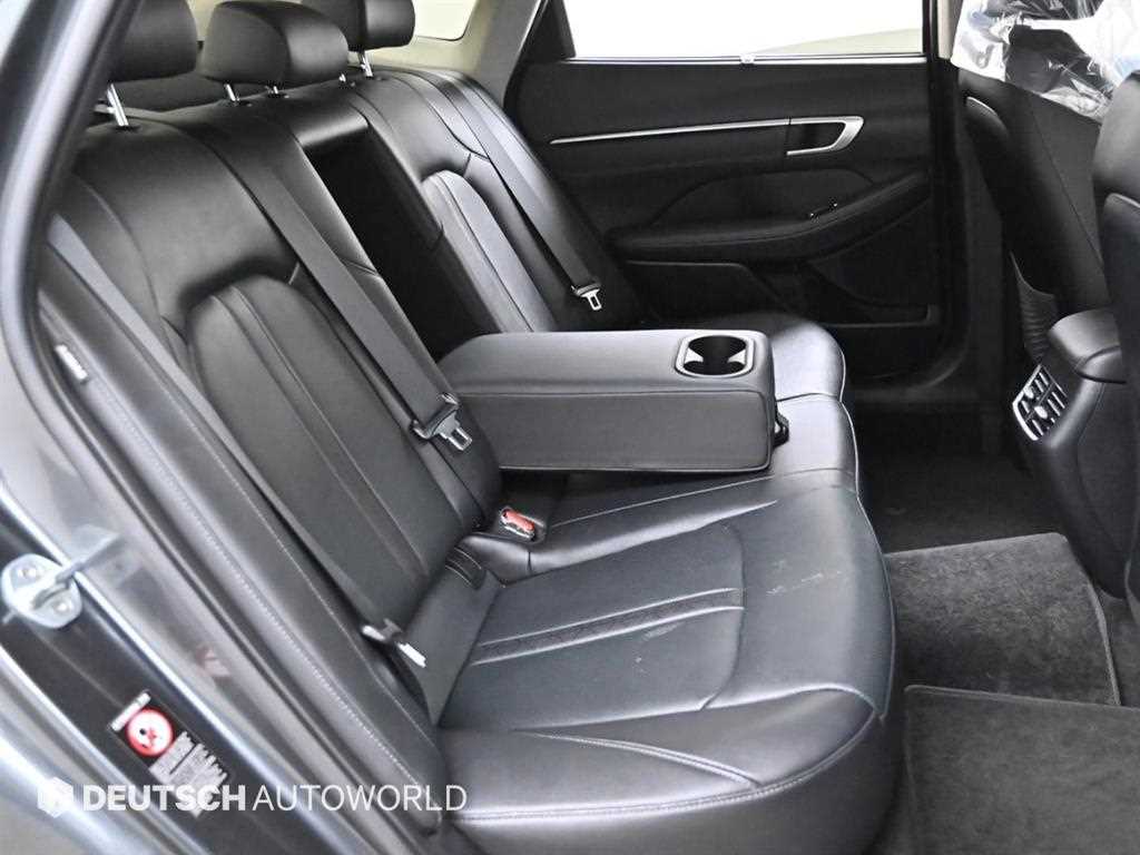 HYUNDAI Sonata - Vista 12