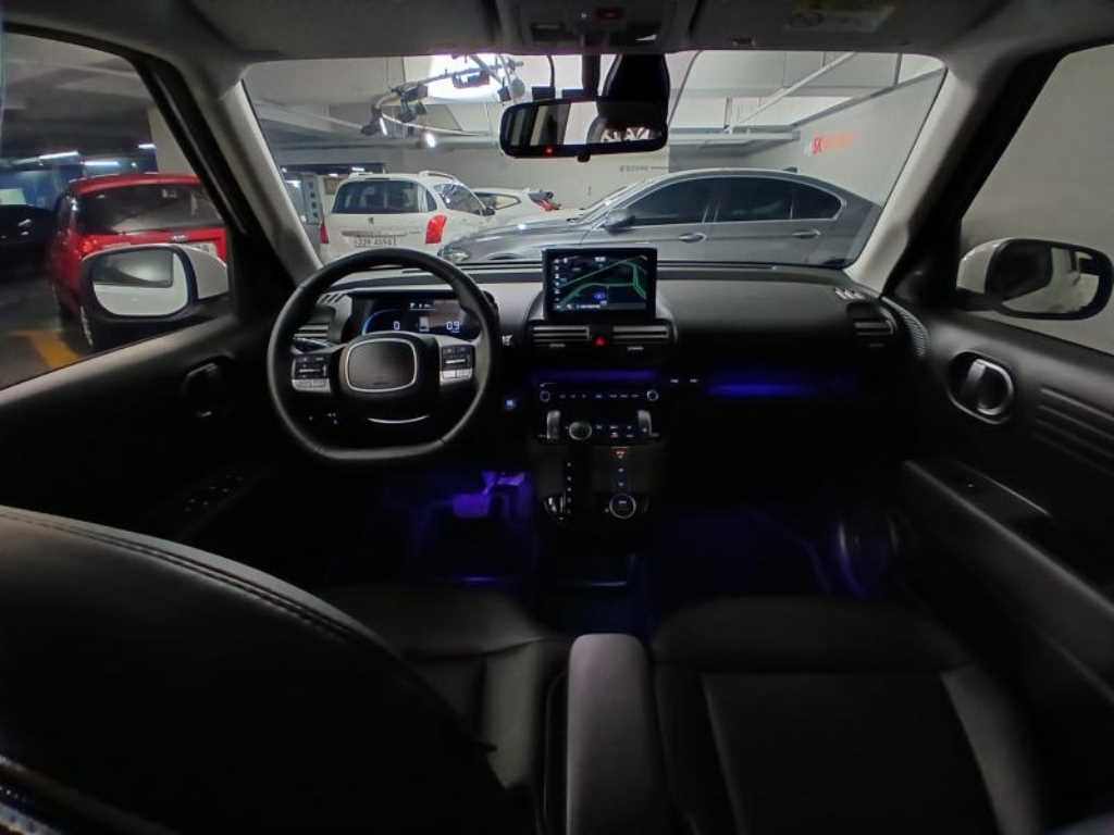 HYUNDAI Casper - Vista 6