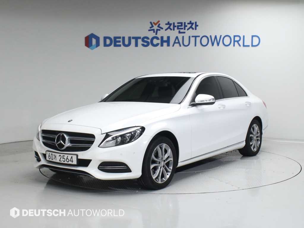 Mercedes Benz C Class - Vista 2