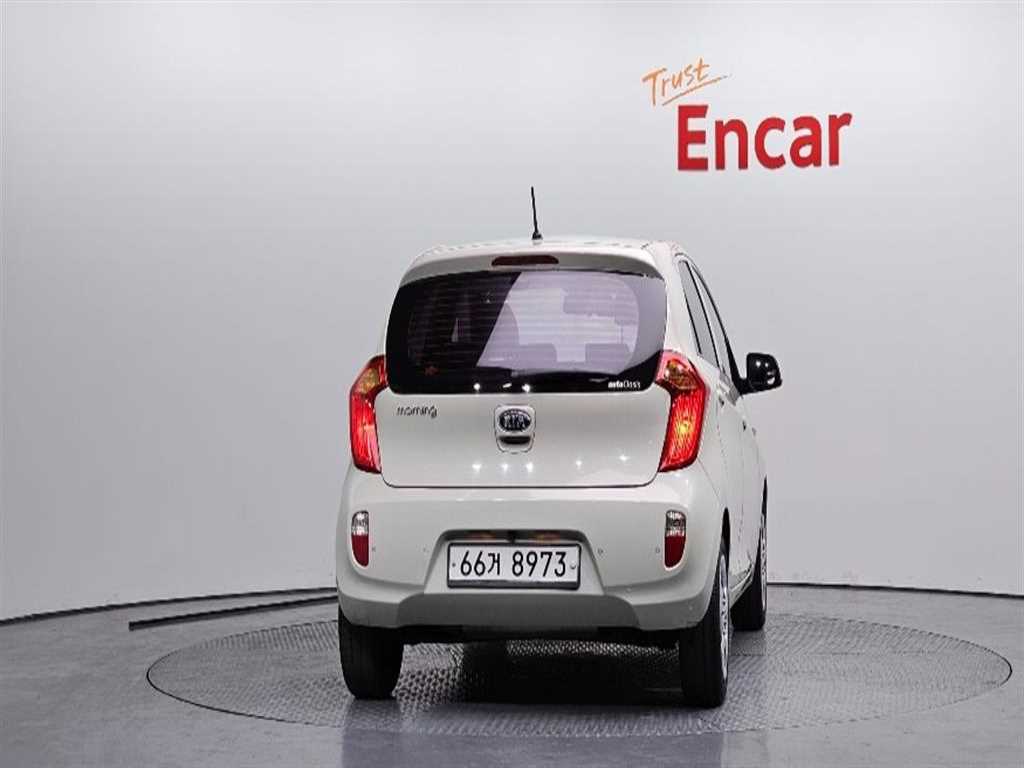 KIA Morning - Vista 4