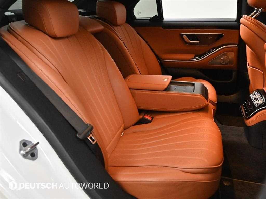 Mercedes Benz S Class - Vista 12