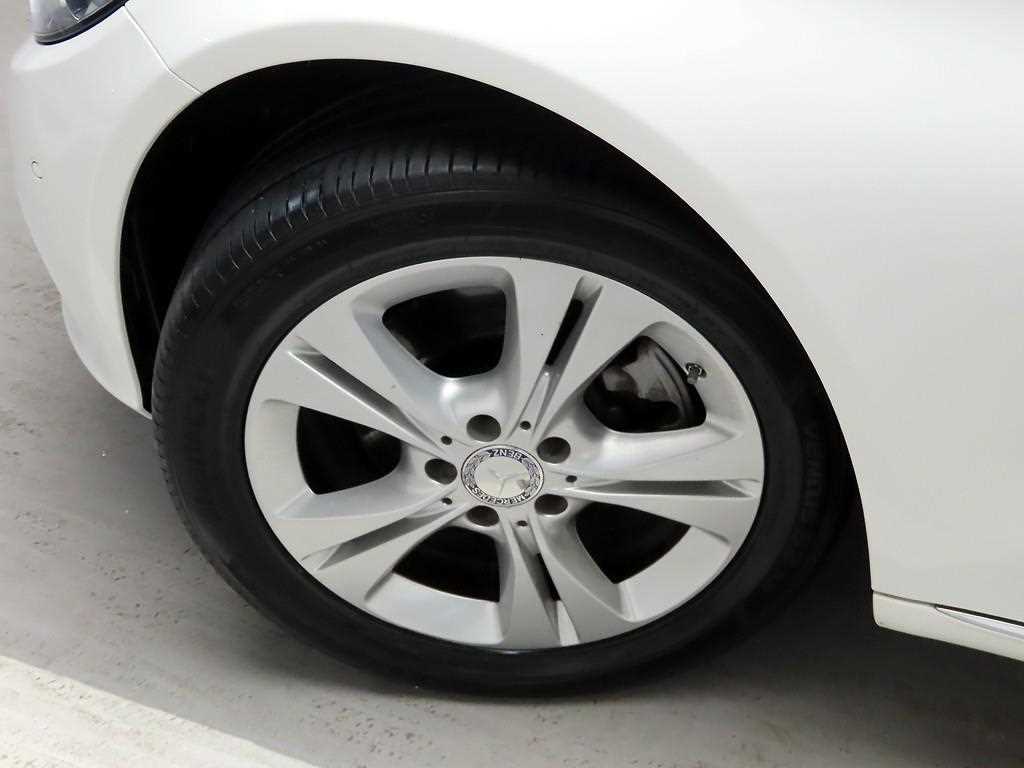 Mercedes Benz C Class 2016 Blanco - Importación desde Corea - HF Imports Iquique - Foto 19