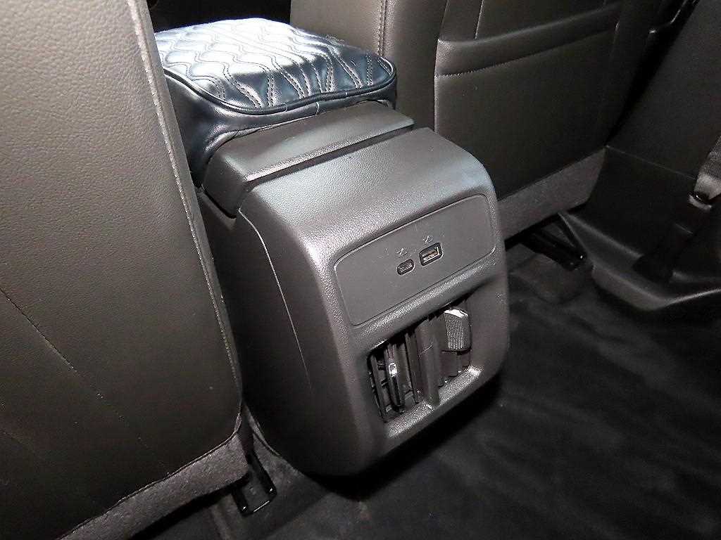 Chevrolet Trax 2024 Negro - Importación desde Corea - HF Imports Iquique - Foto 17