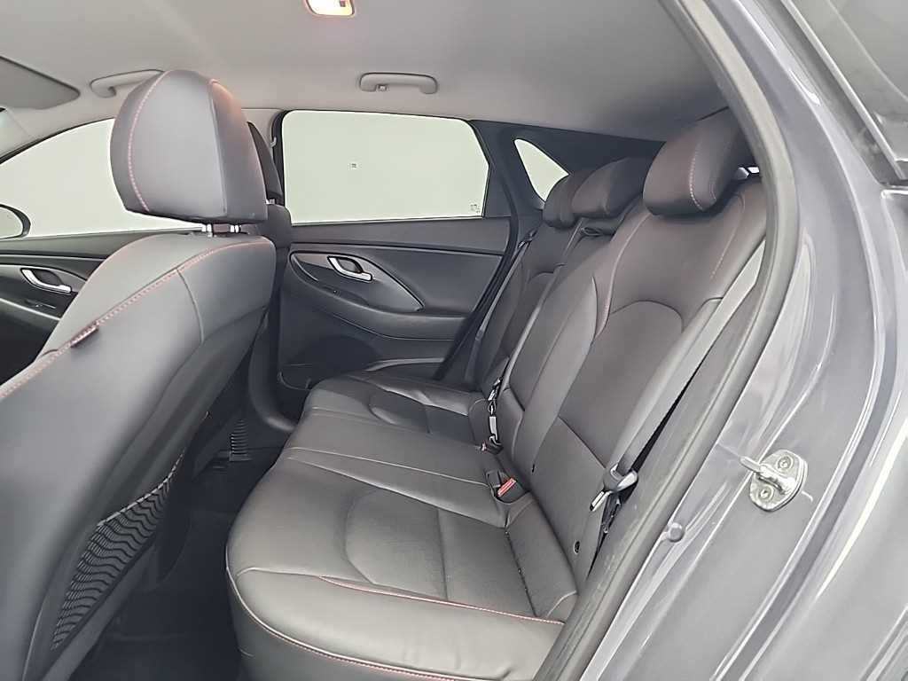 HYUNDAI i30 - Vista 12