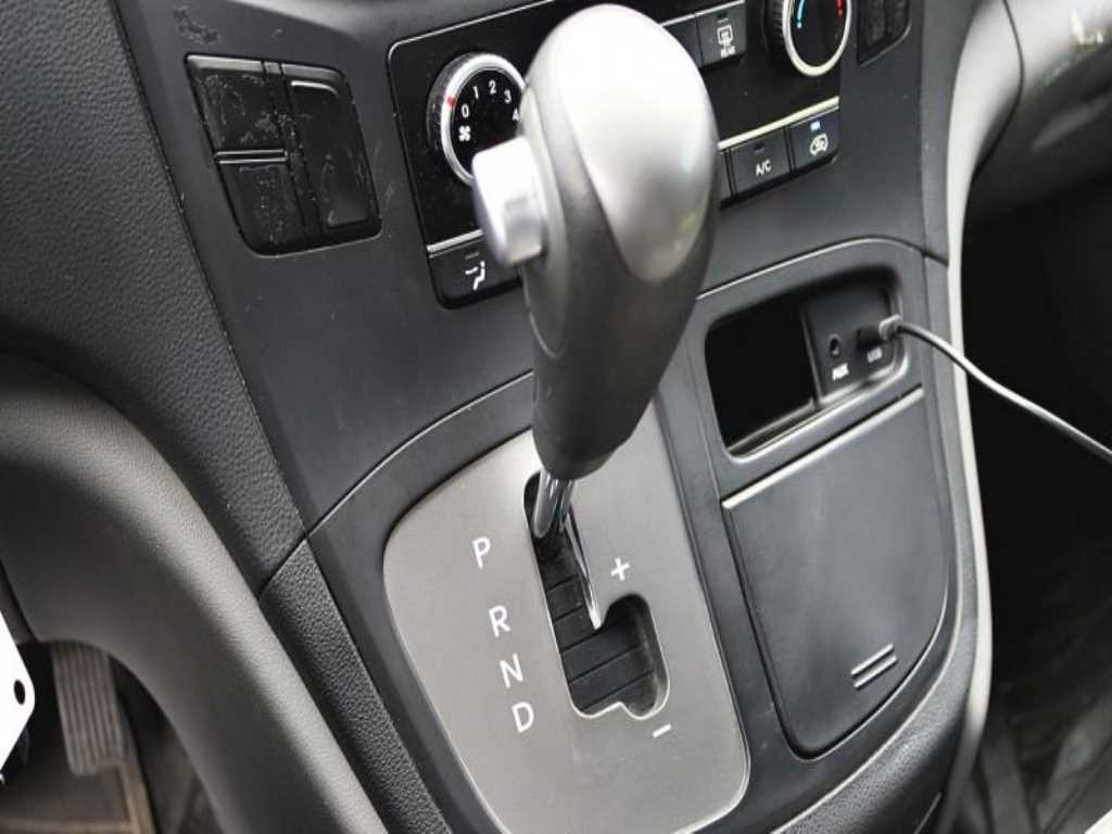 HYUNDAI Starex 2020 - Importación desde Corea - HF Imports Iquique - Foto 17