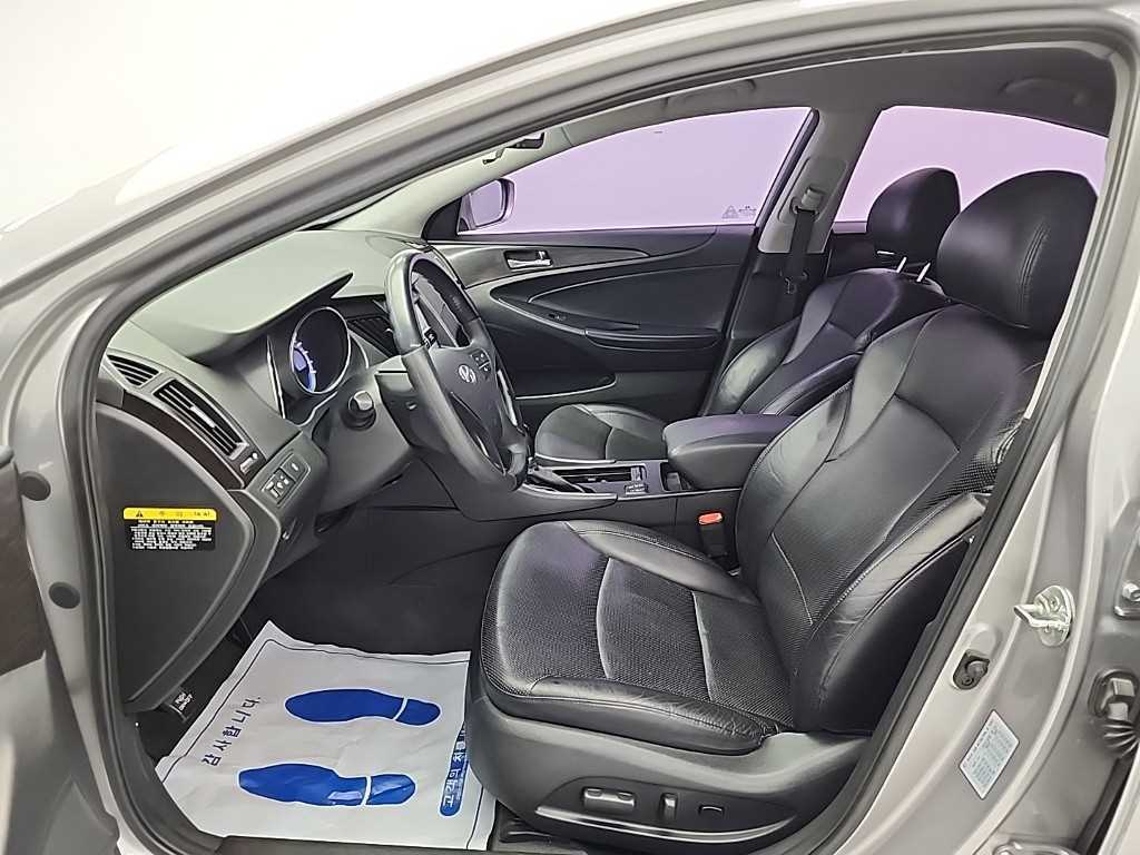 HYUNDAI Sonata - Vista 11