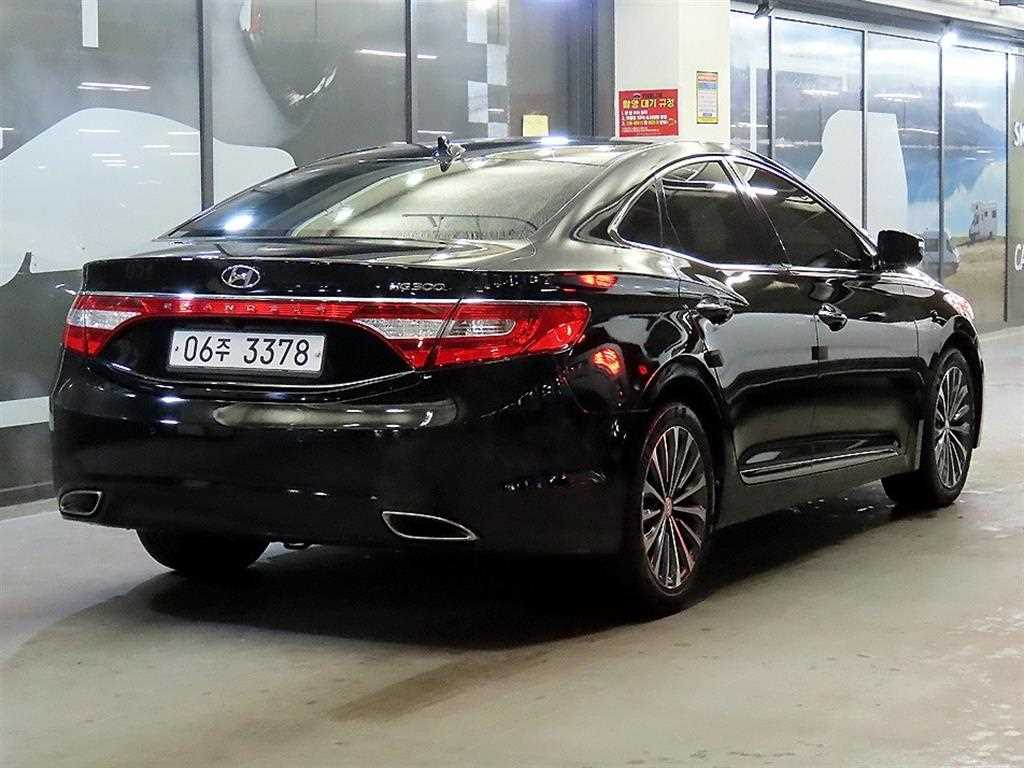 HYUNDAI Grandeur - Vista 4