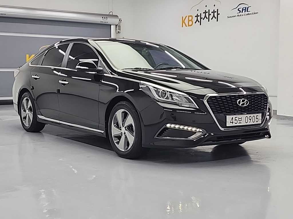 HYUNDAI Sonata - Vista 4