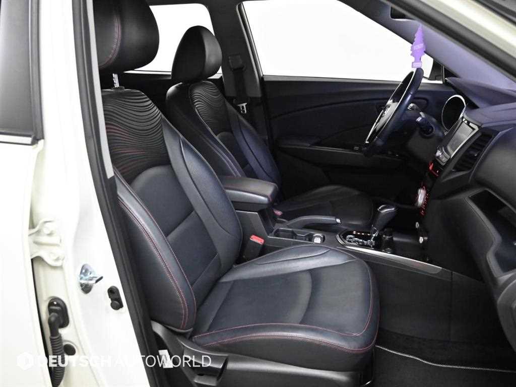 Ssangyong Tivoli - Vista 10