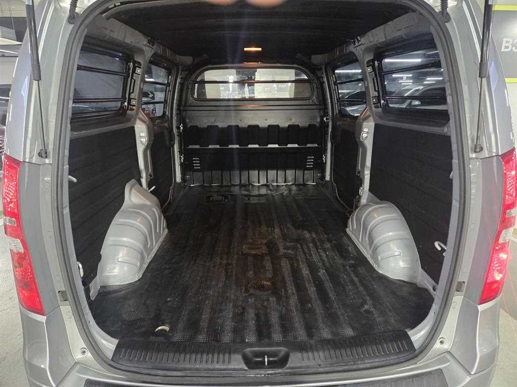 HYUNDAI Starex 2020 Gris - Importación desde Corea - HF Imports Iquique - Foto 14