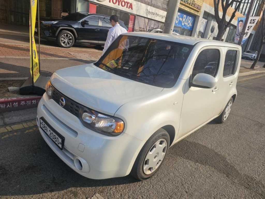 Nissan Cube - Vista 2