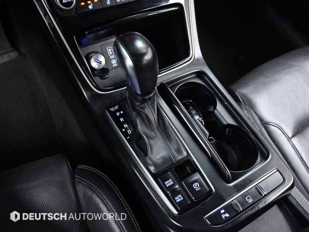 HYUNDAI Grandeur - Vista 9