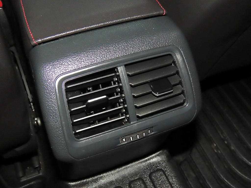 Volkswagen Golf 2015 Negro - Importación desde Corea - HF Imports Iquique - Foto 13