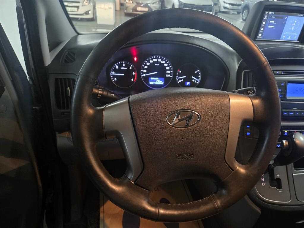 HYUNDAI Starex 2020 Gris - Importación desde Corea - HF Imports Iquique - Foto 13