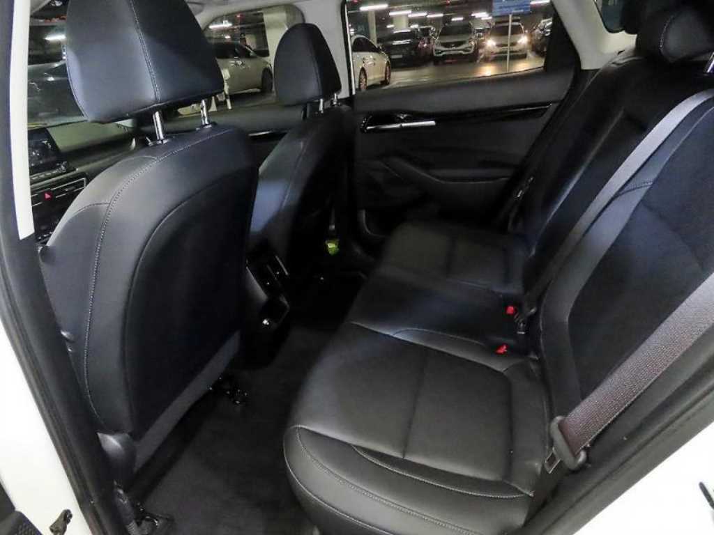 KIA Seltos - Vista 7