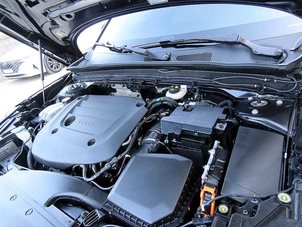 Volvo XC40 2024 Negro - Importación desde Corea - HF Imports Iquique - Foto 19