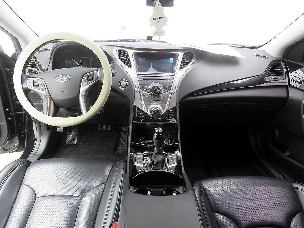 HYUNDAI Grandeur - Vista 7