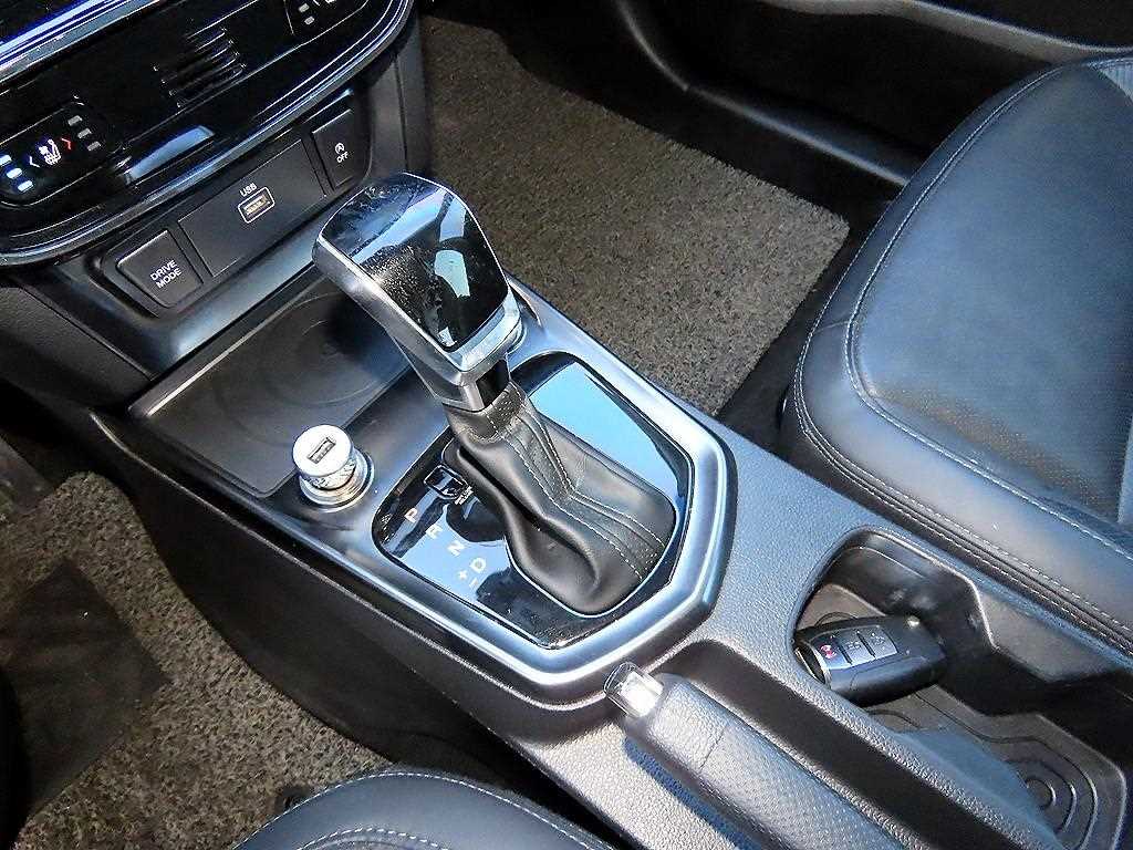 Ssangyong Tivoli - Vista 10