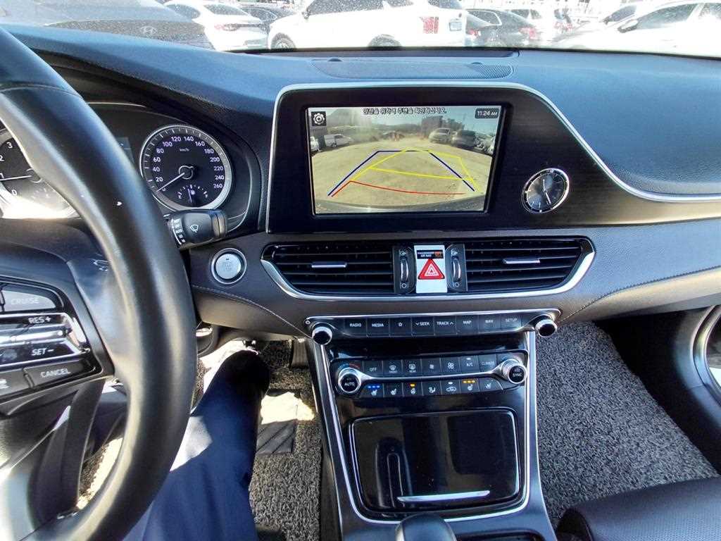 HYUNDAI Grandeur 2018 Negro - Importación desde Corea - HF Imports Iquique - Foto 16