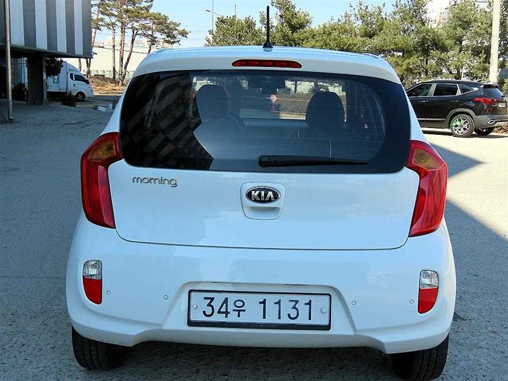 KIA Morning - Vista 4