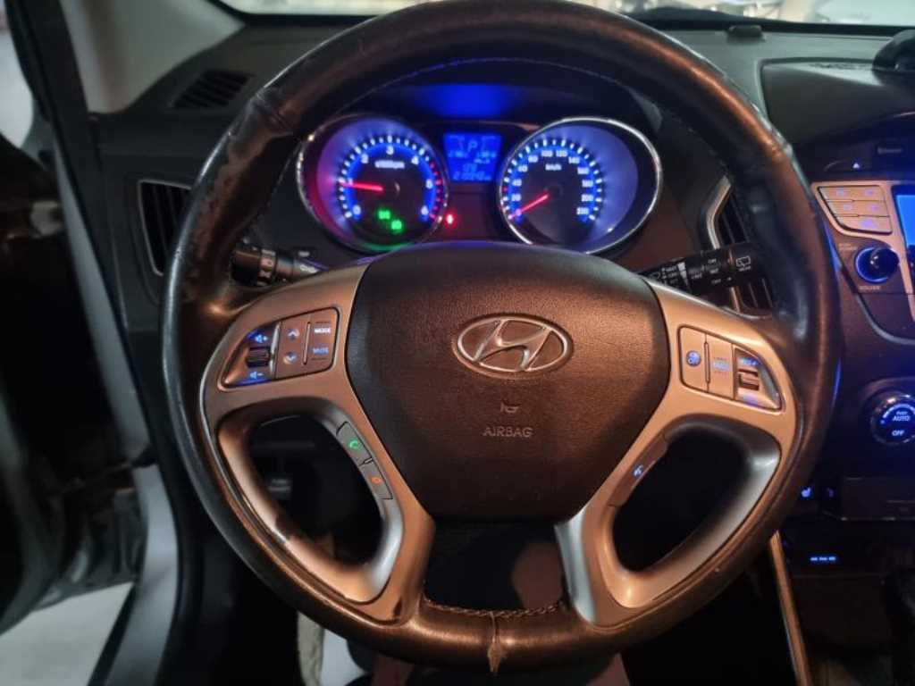 HYUNDAI Tucson - Vista 11