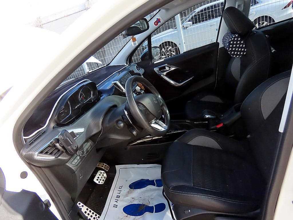 Peugeot 2008 - Vista 5