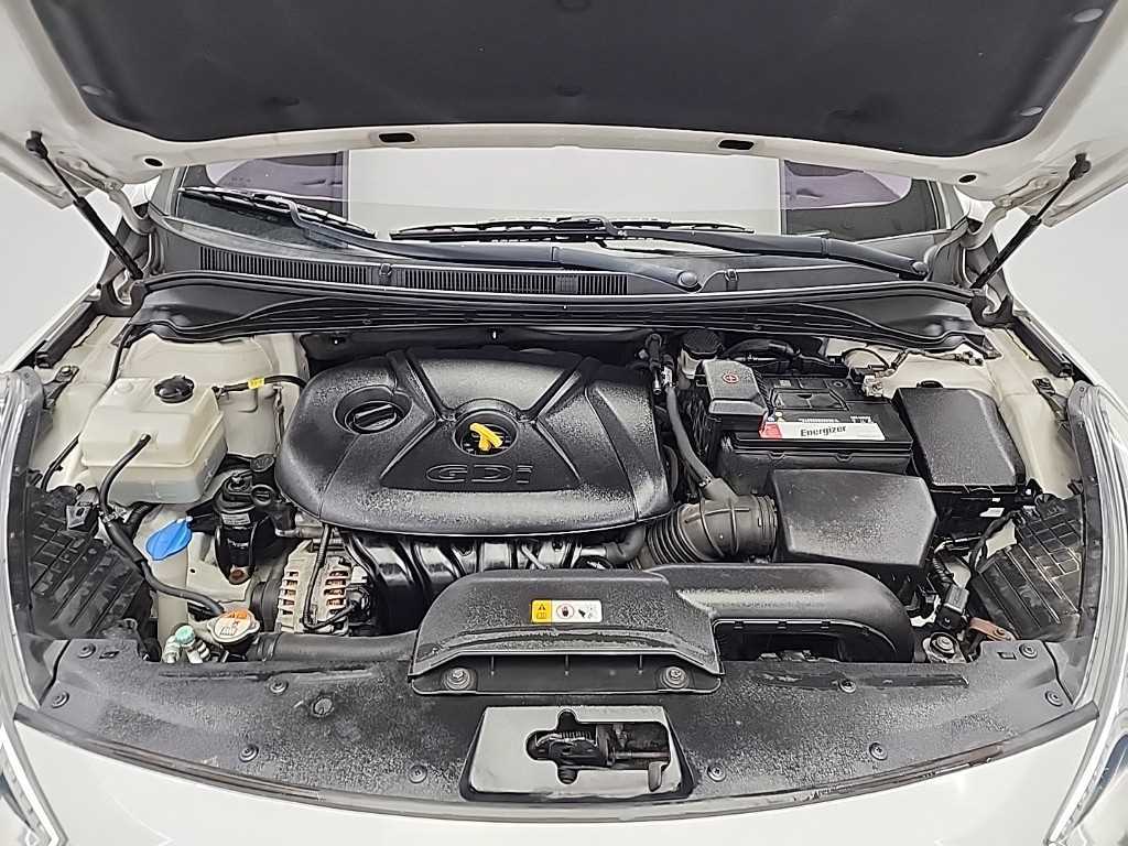 HYUNDAI i40 - Vista 5